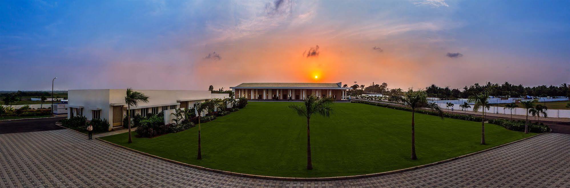 Confluence Banquets And Resort Mahabalipuram Eksteriør bilde